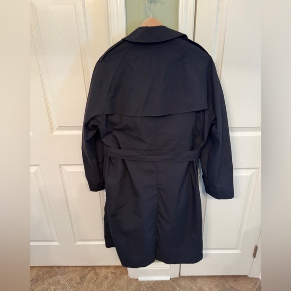 DSCP Garrison Collection black trench coat. 38R - Picture 2 of 10